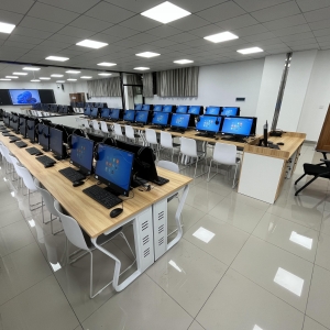 湖南某高校全數字語言實驗室